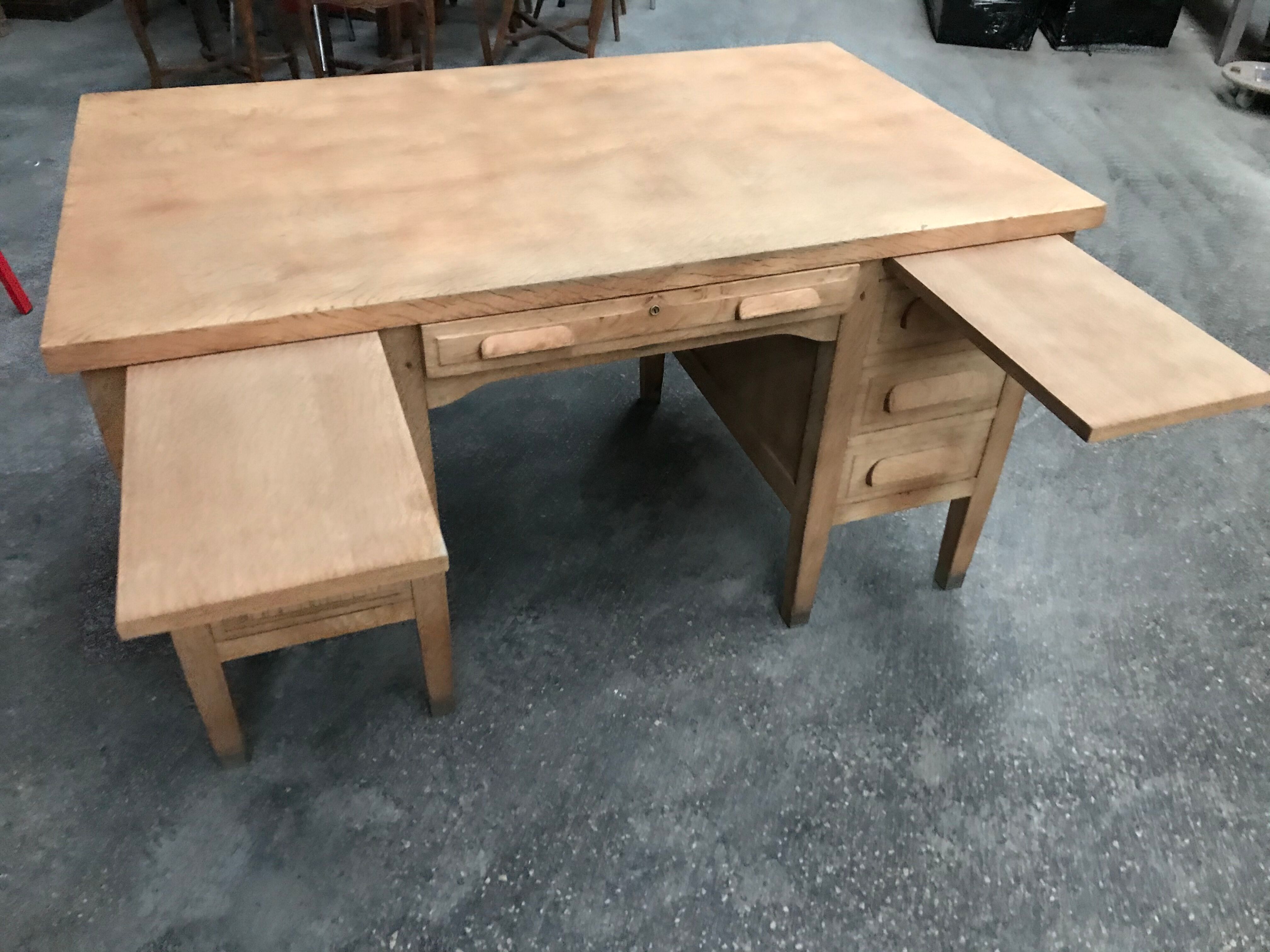 Administrative notary oak desk an aero erased