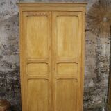 Armoire parisienne