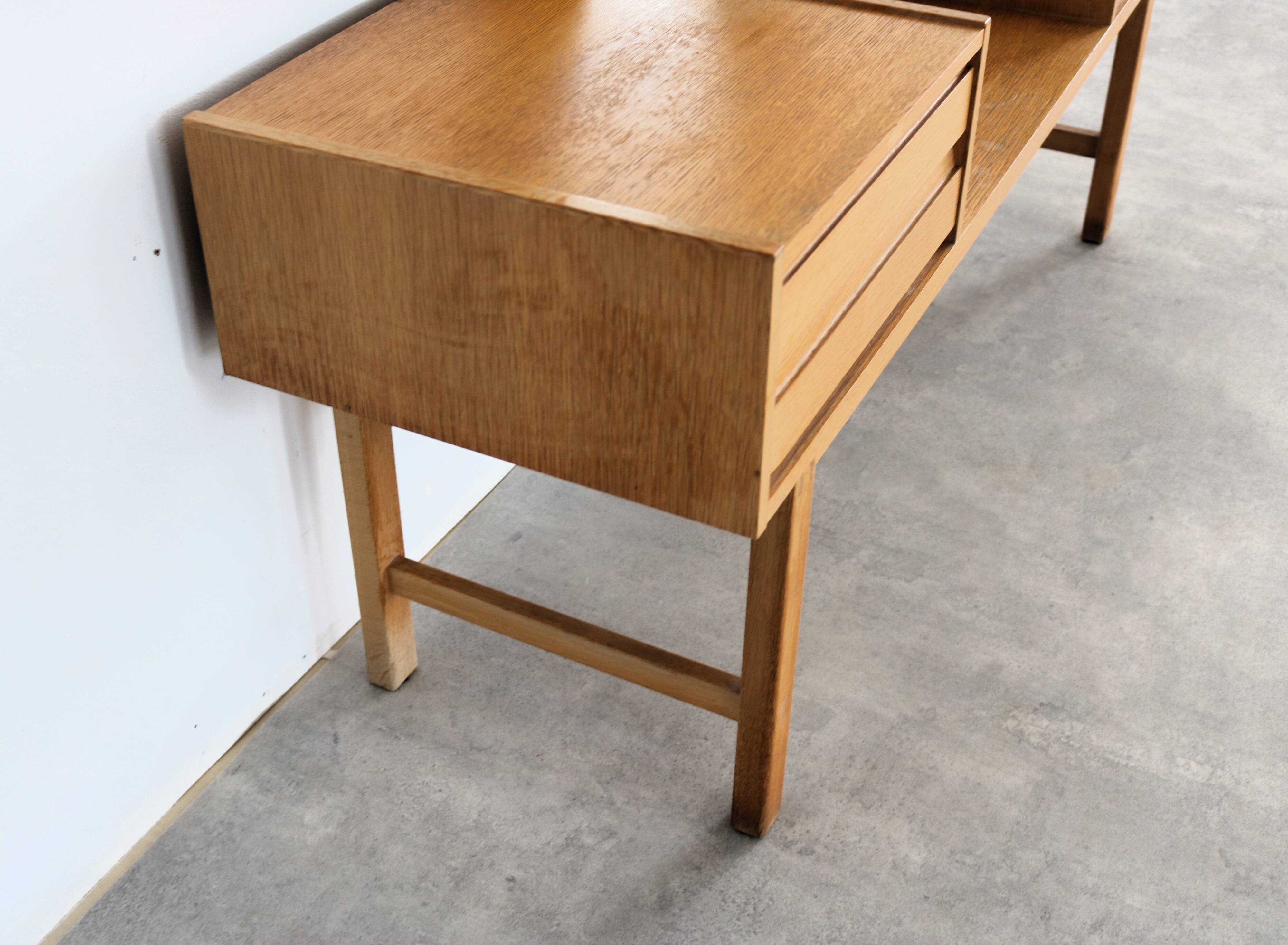 Vintage dressing table