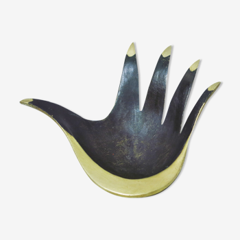 Hand ashtray in patinated bronze Walter Bosse 195O