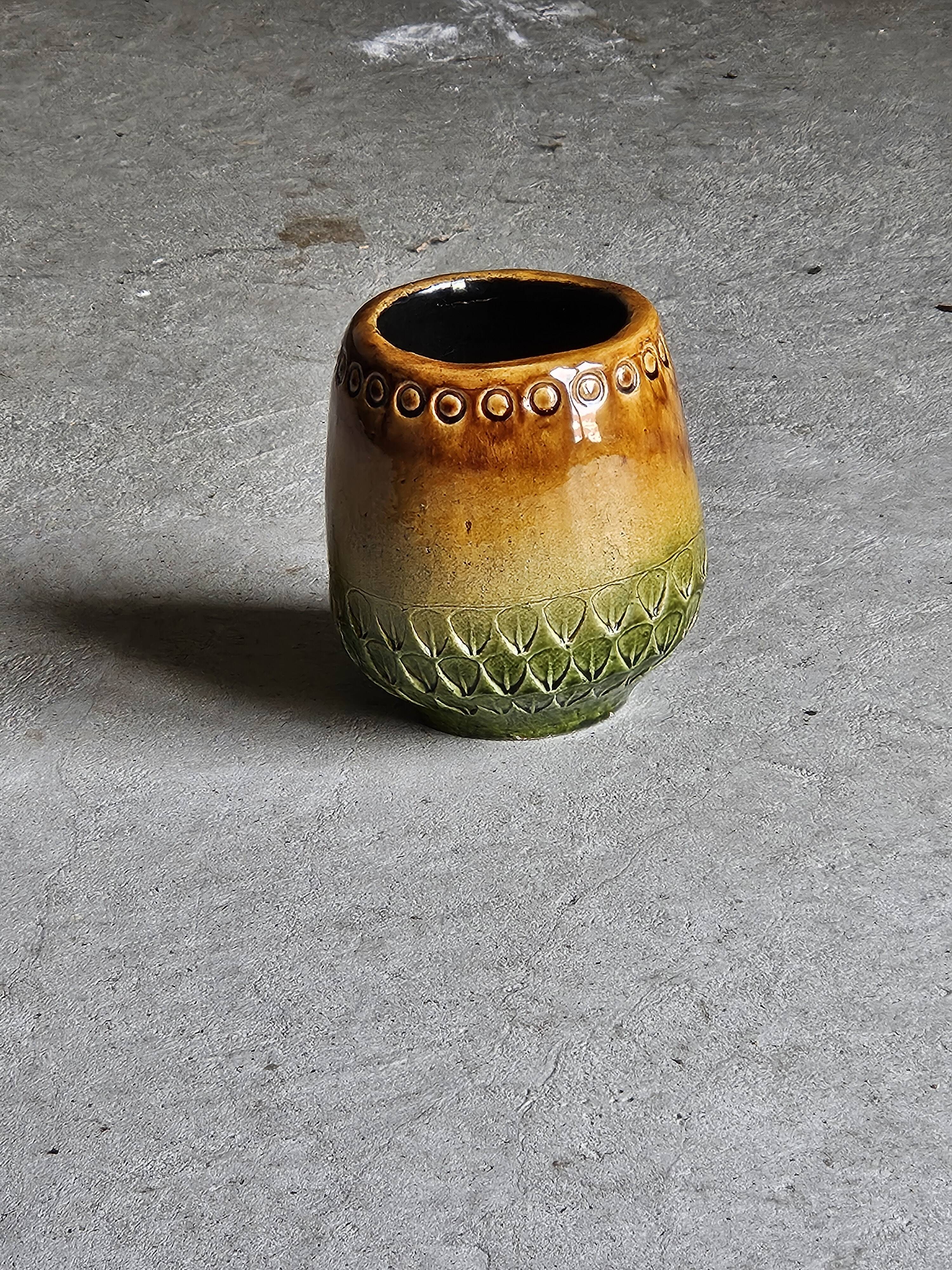 Scandinavian majolica ceramic vase / planter