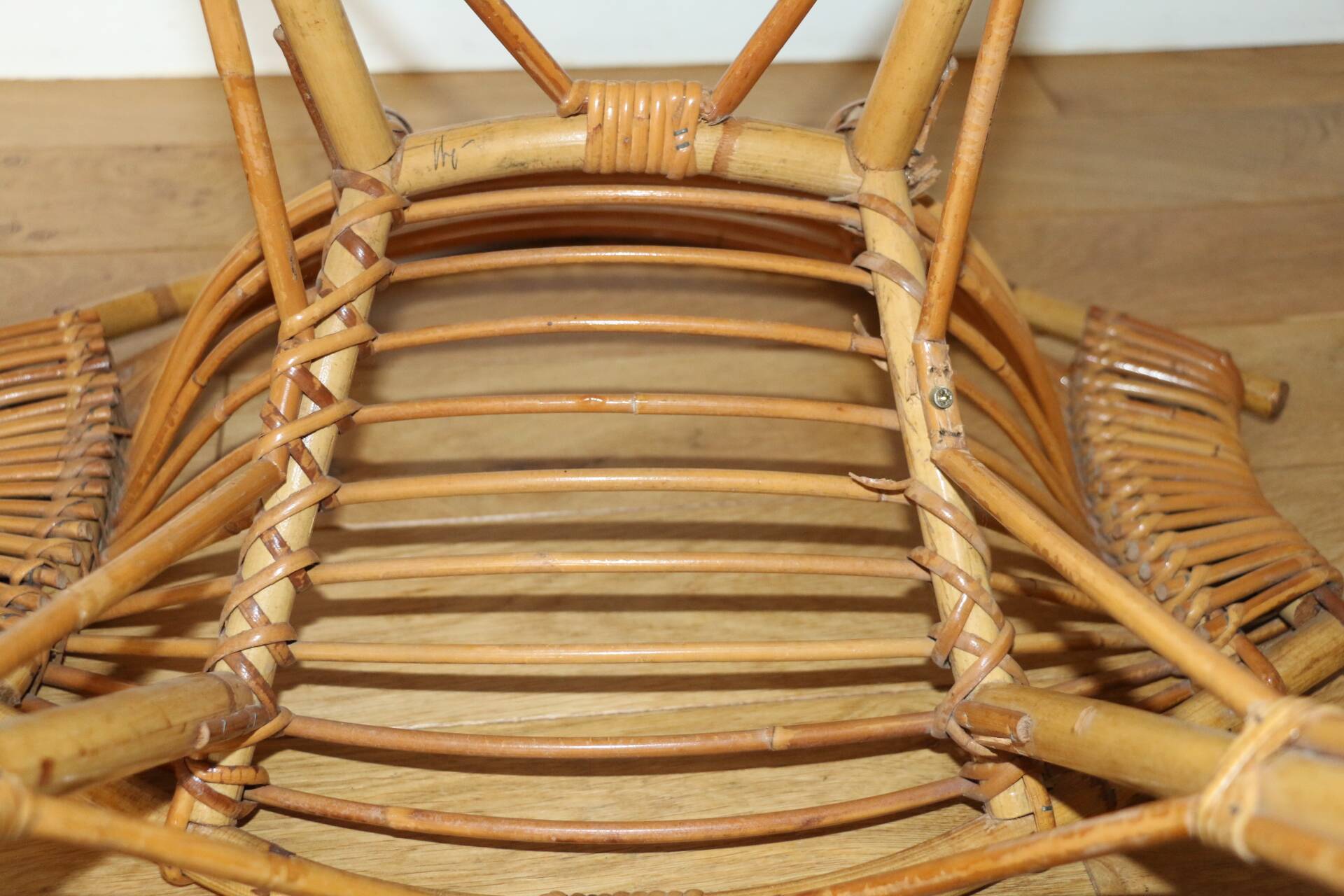 Children's rattan armchair 300mm