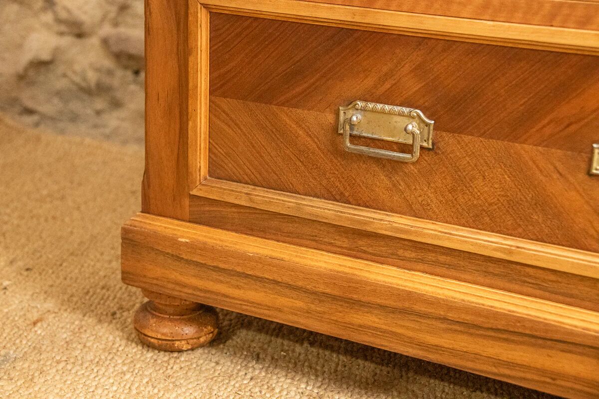 Antique washbasin cabinet from 1928 in wood and marble with a lighted mirror.