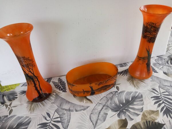 GARNITURE DE CHEMINEE EN PÄTE DE VERRE SIGNEE LEGRAS