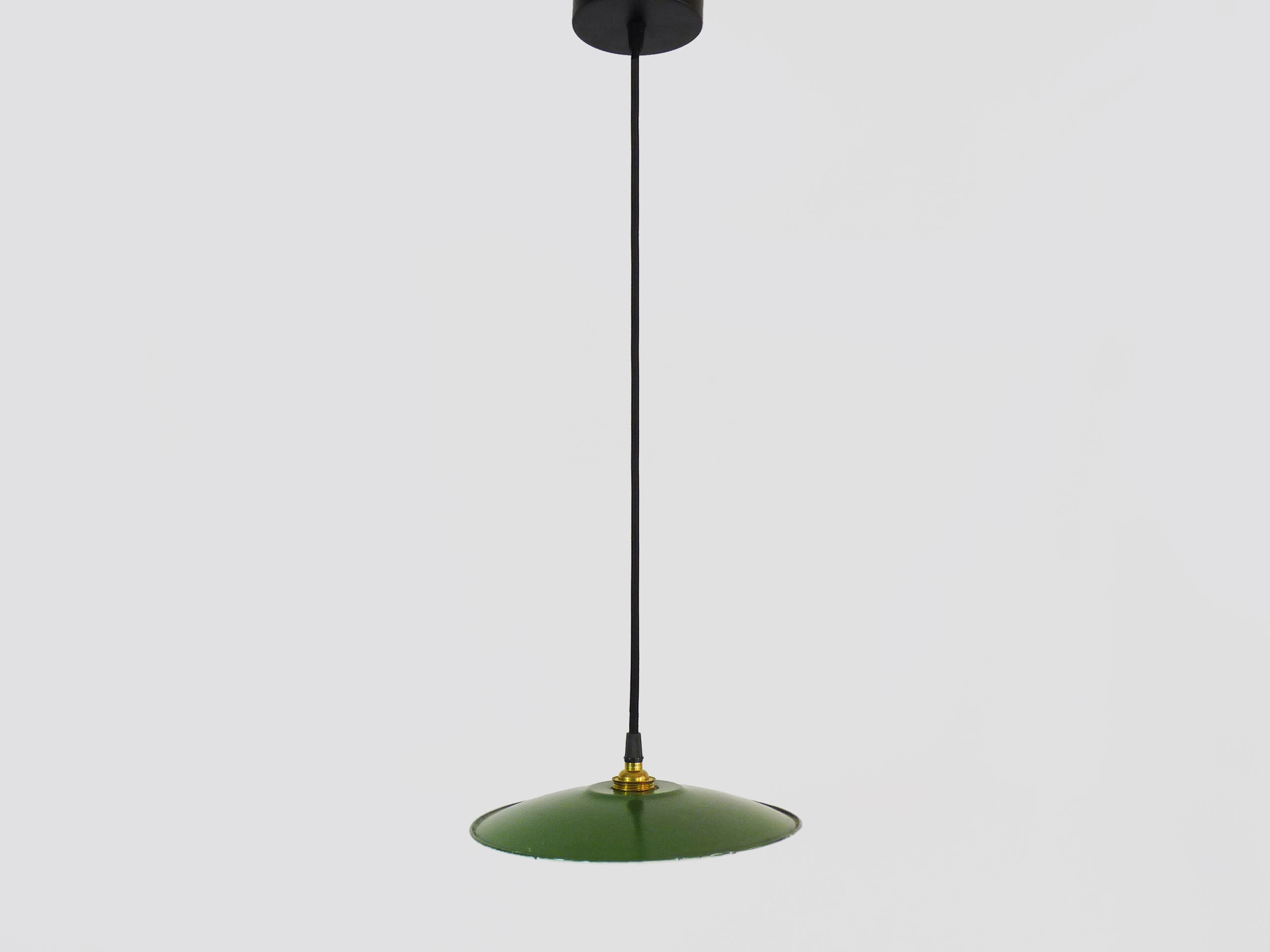 Suspension enamelled sheet plate old green plate, industrial. Year 50