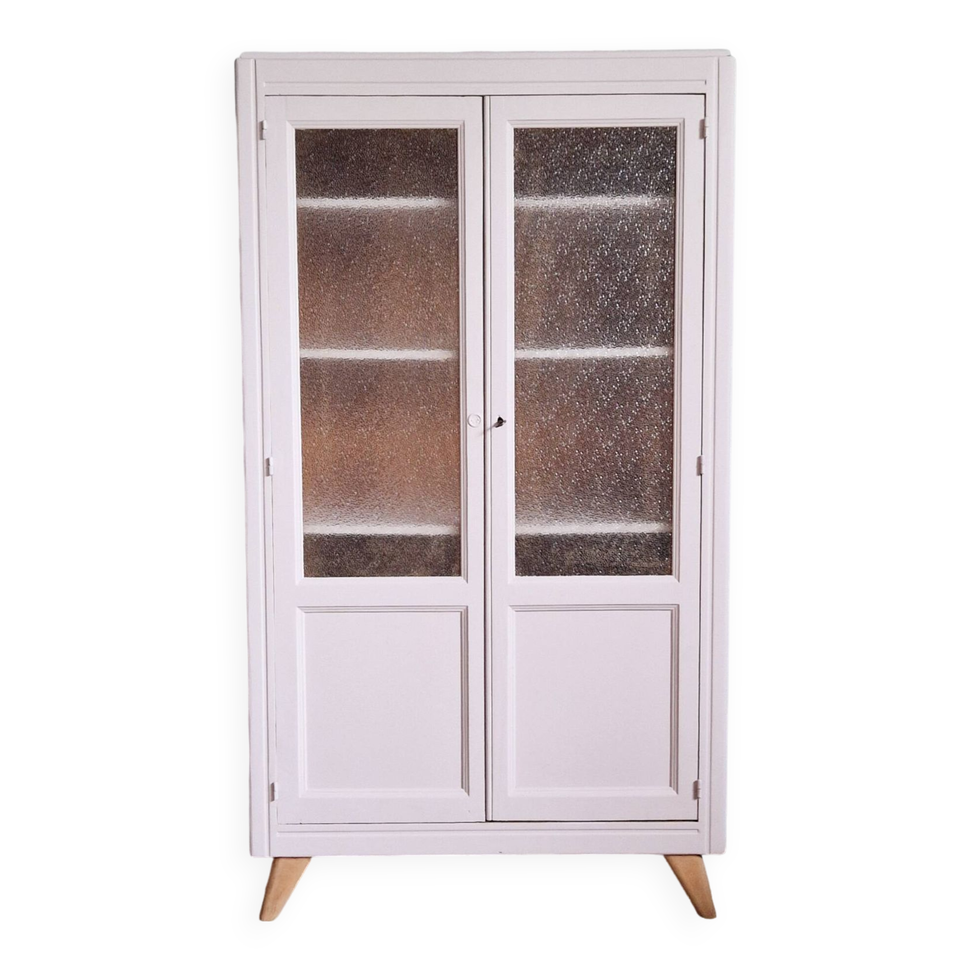 Beautiful vintage display cabinet