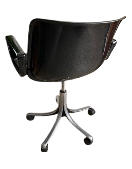 Vintage armchair by Centro Progetti Tecno