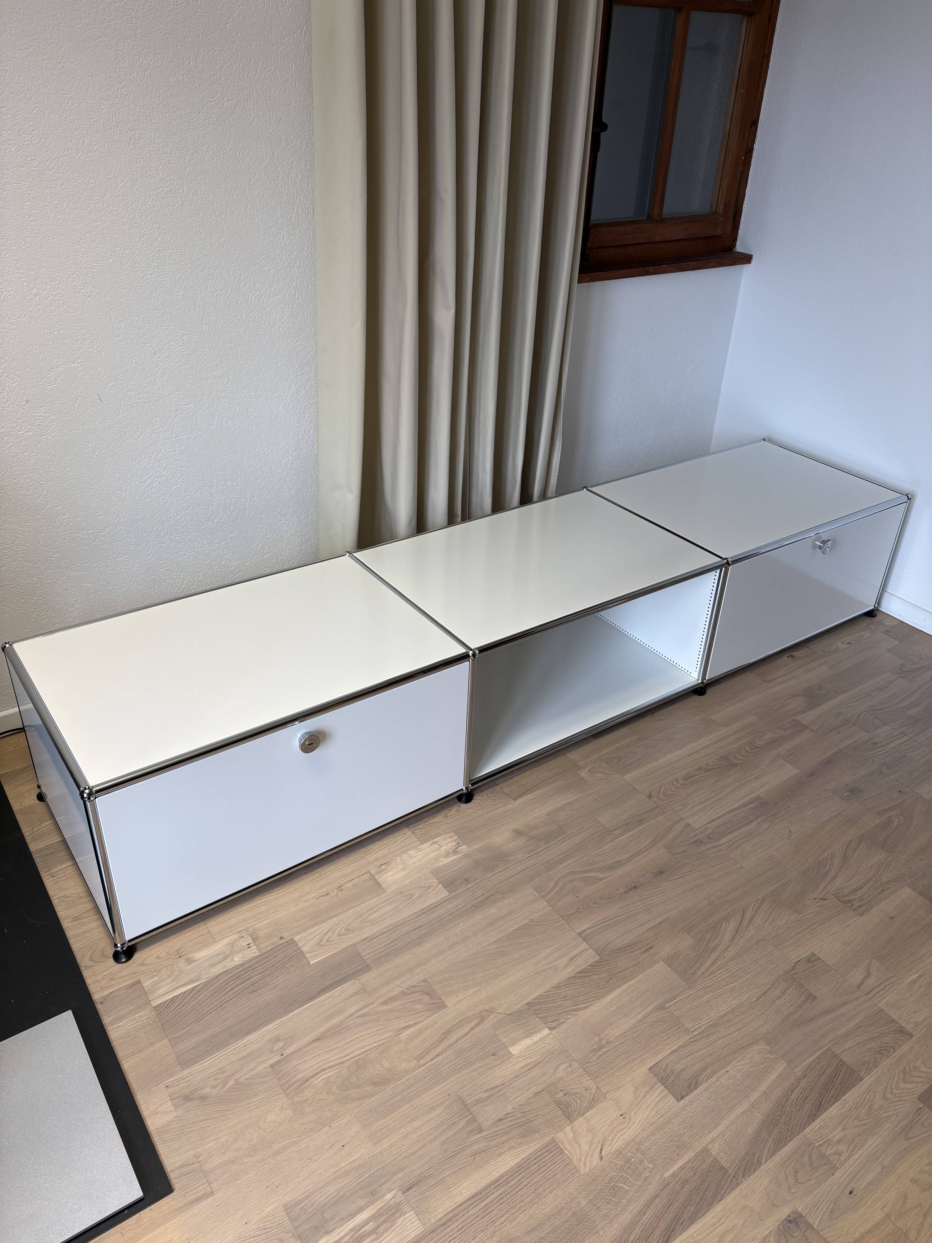 Meuble TV USM Haller blanc pur