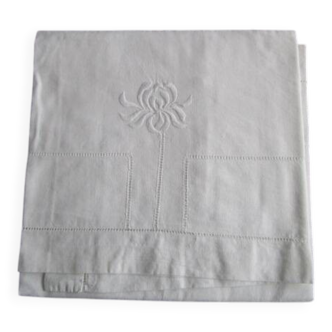 Antique embroidered pillowcase: 72x72cm