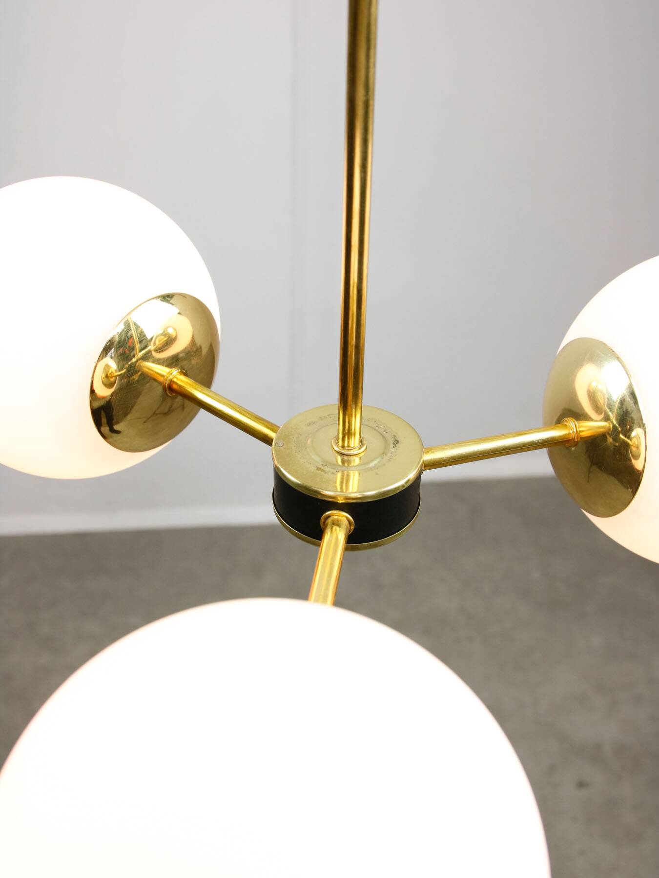 Mid-Century Modern Italian Chandelier in Brass and Opaline Glass, 1960s