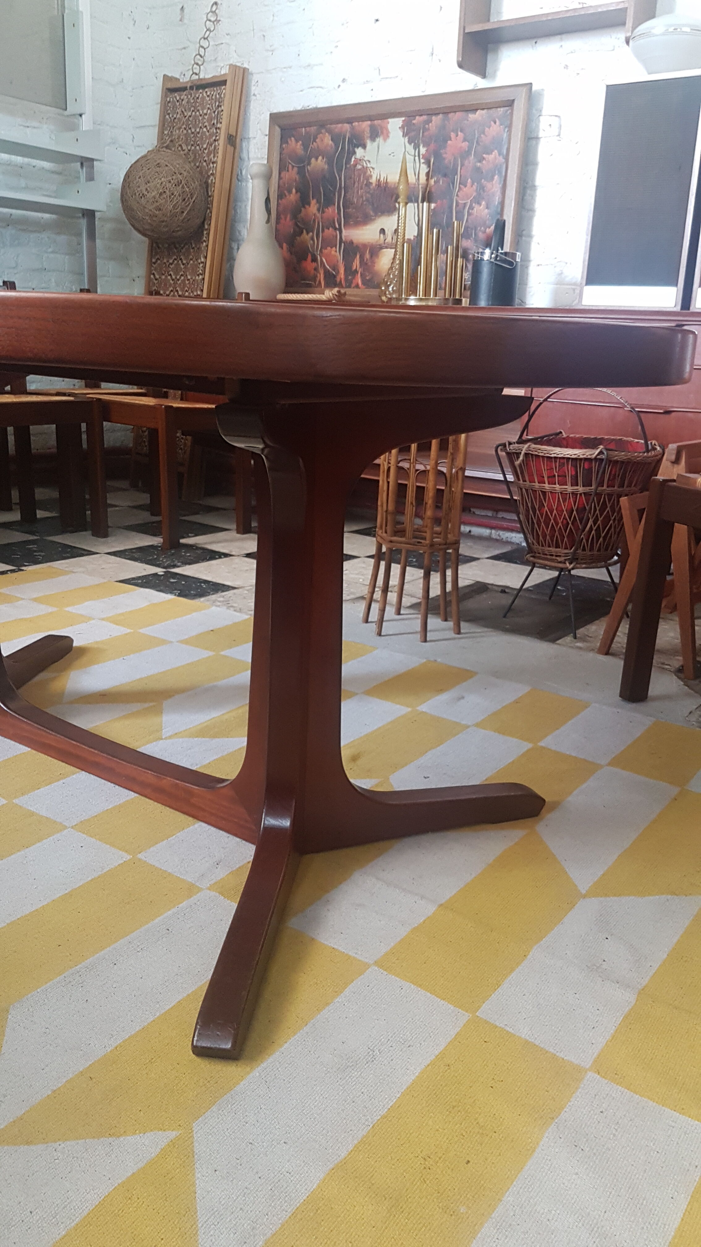 Dining table solid teak oval with extensions