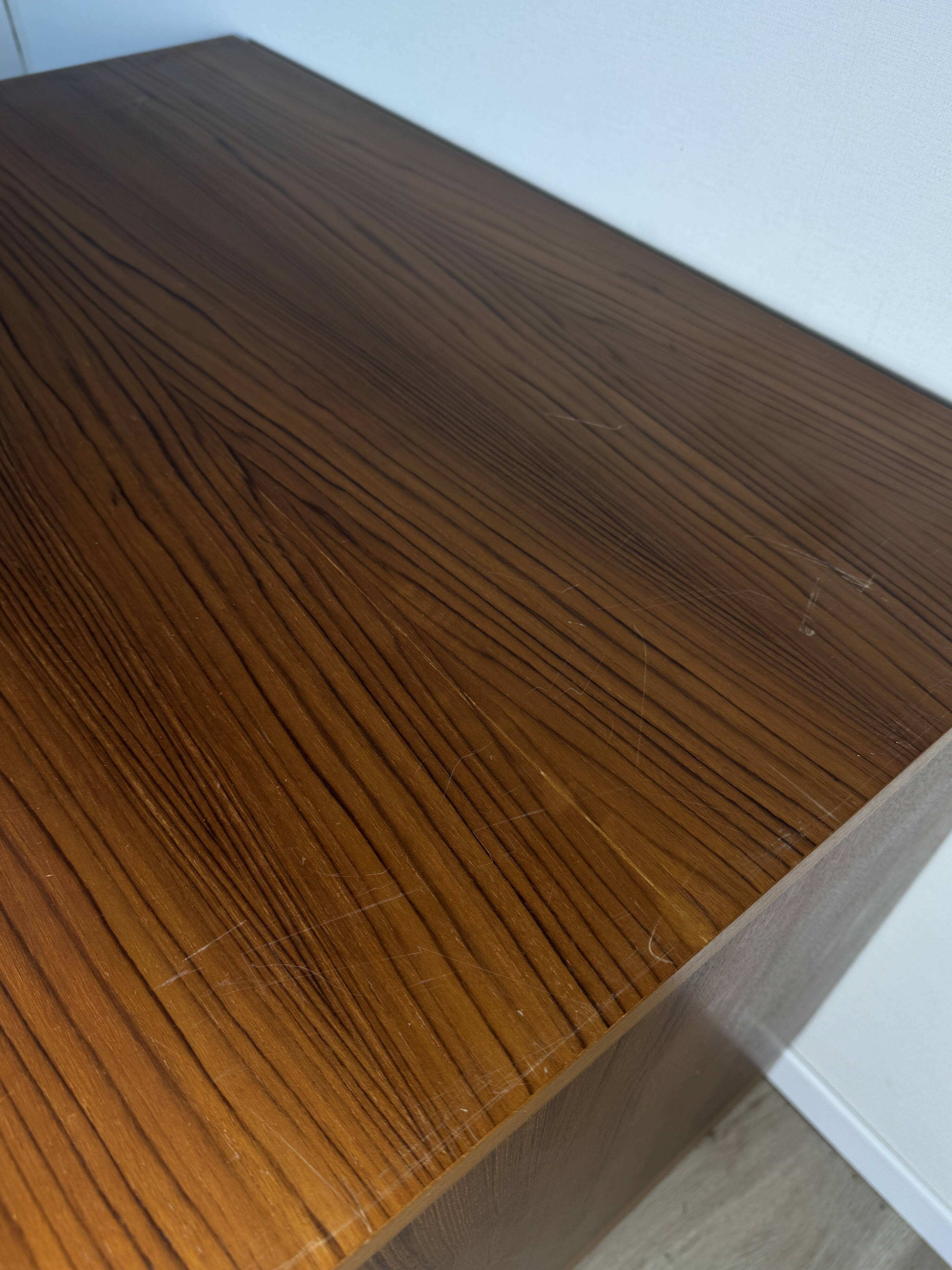 Commode 4 tiroirs teck — années 60/70
