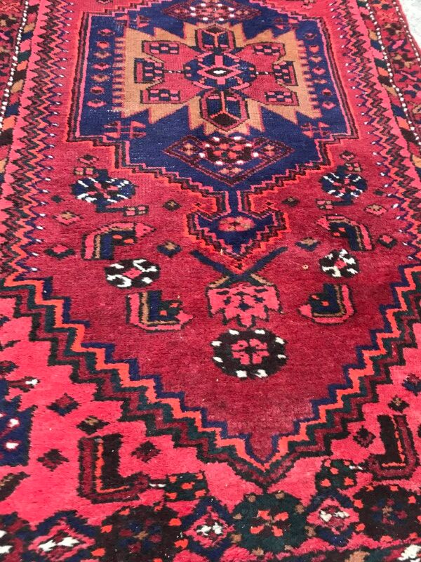 Carpet vintage Persian Hamadan done hand 110 X 210 CM