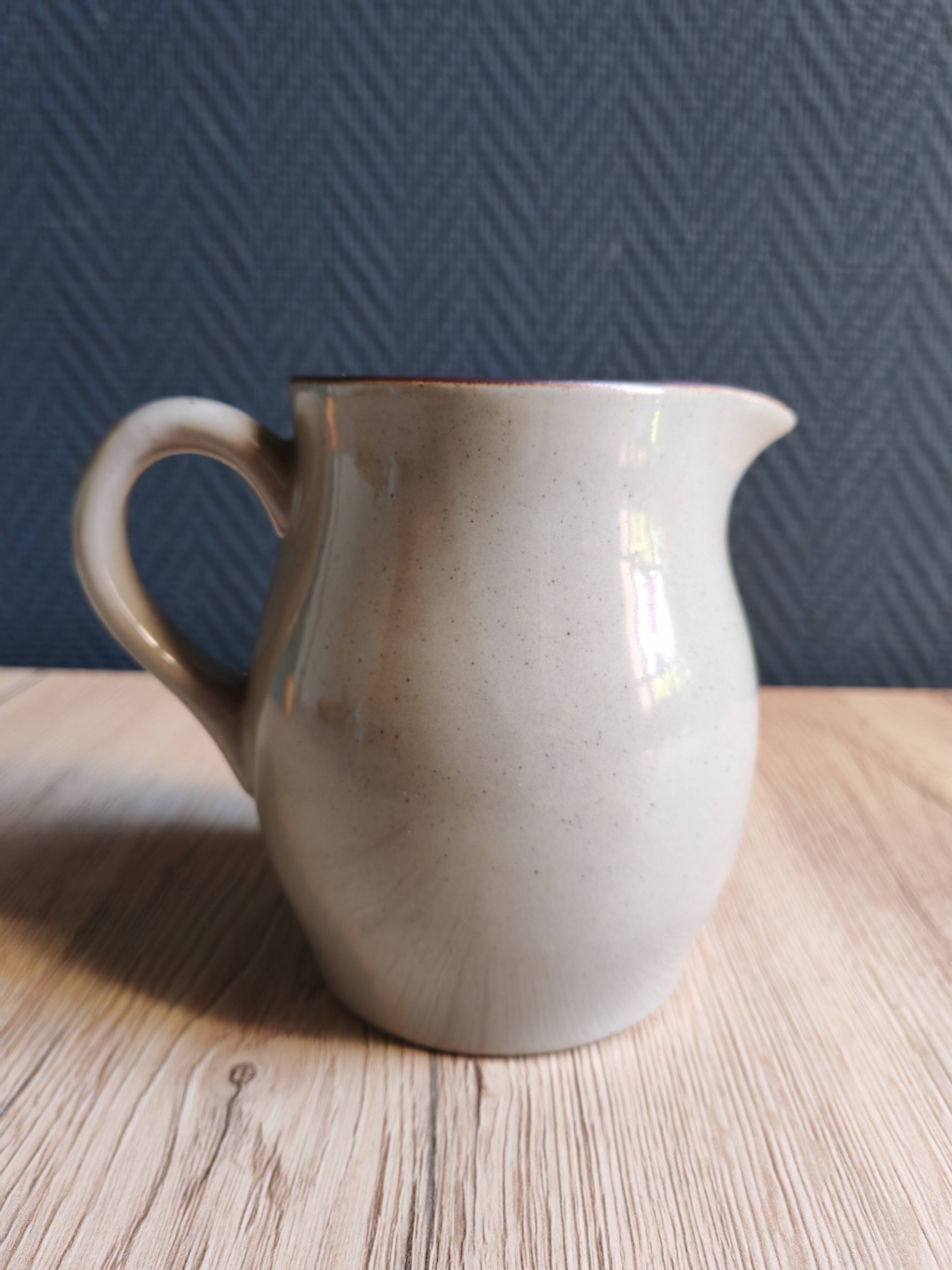 Vintage stoneware jug | Stoneware from Arnon, France | Floral decoration