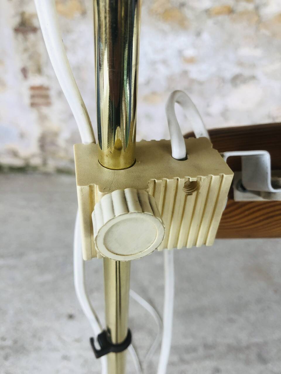 Vintage adjustable floor lamp by Vrieland design, circa 70's/80's
