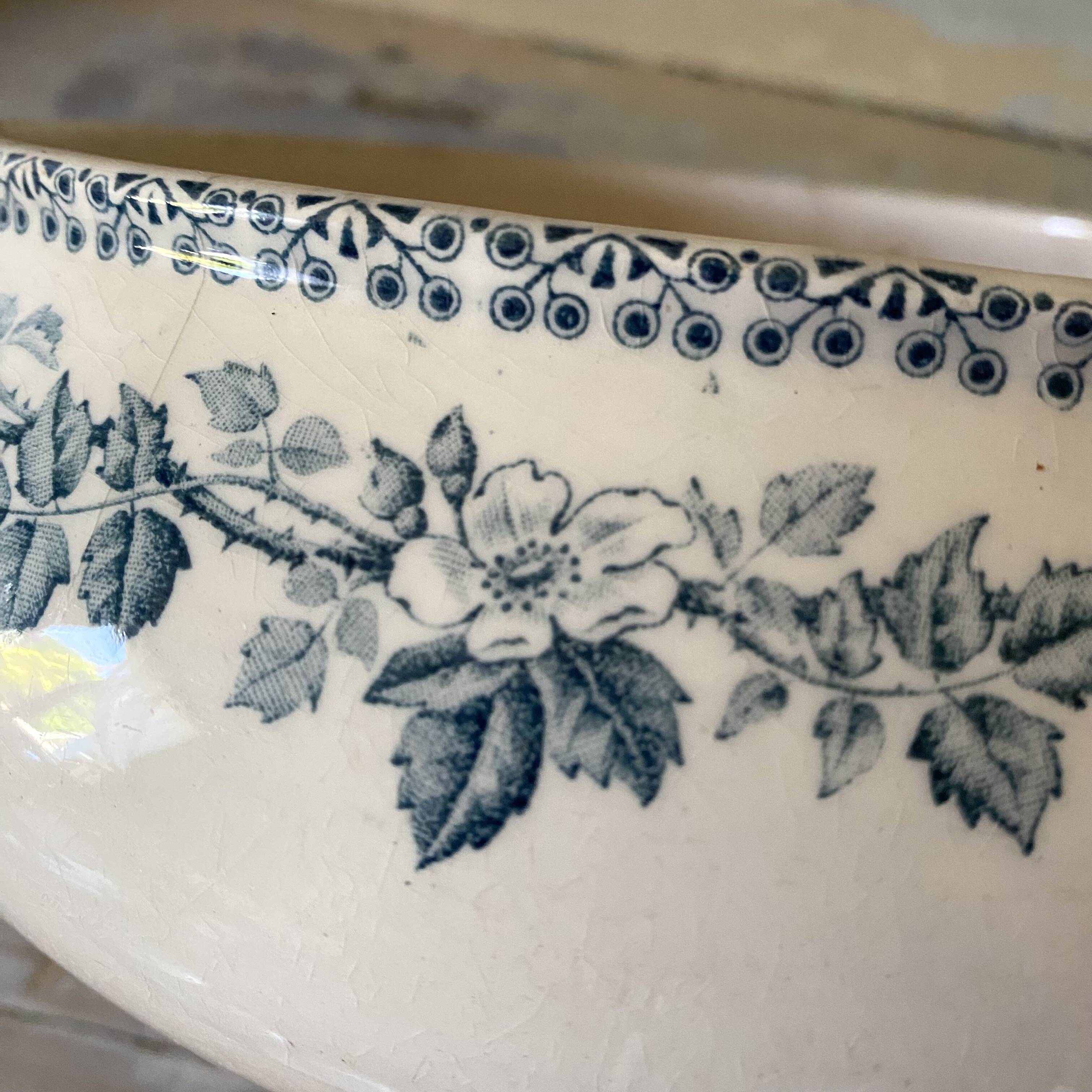 Iron earth salad bowl, old "Guadeloupe" soup tureen