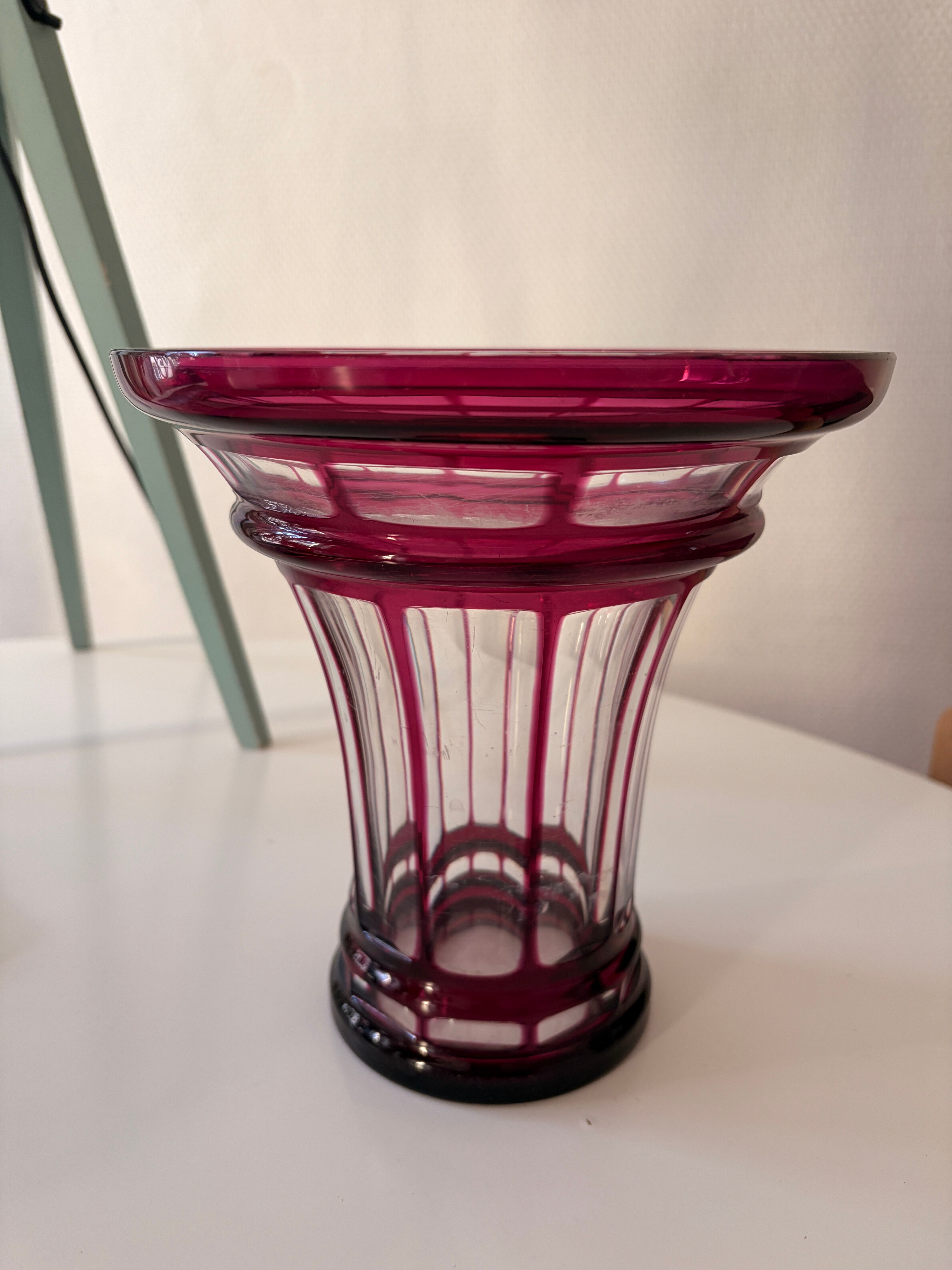 Baccarat vase in dark pink crystal