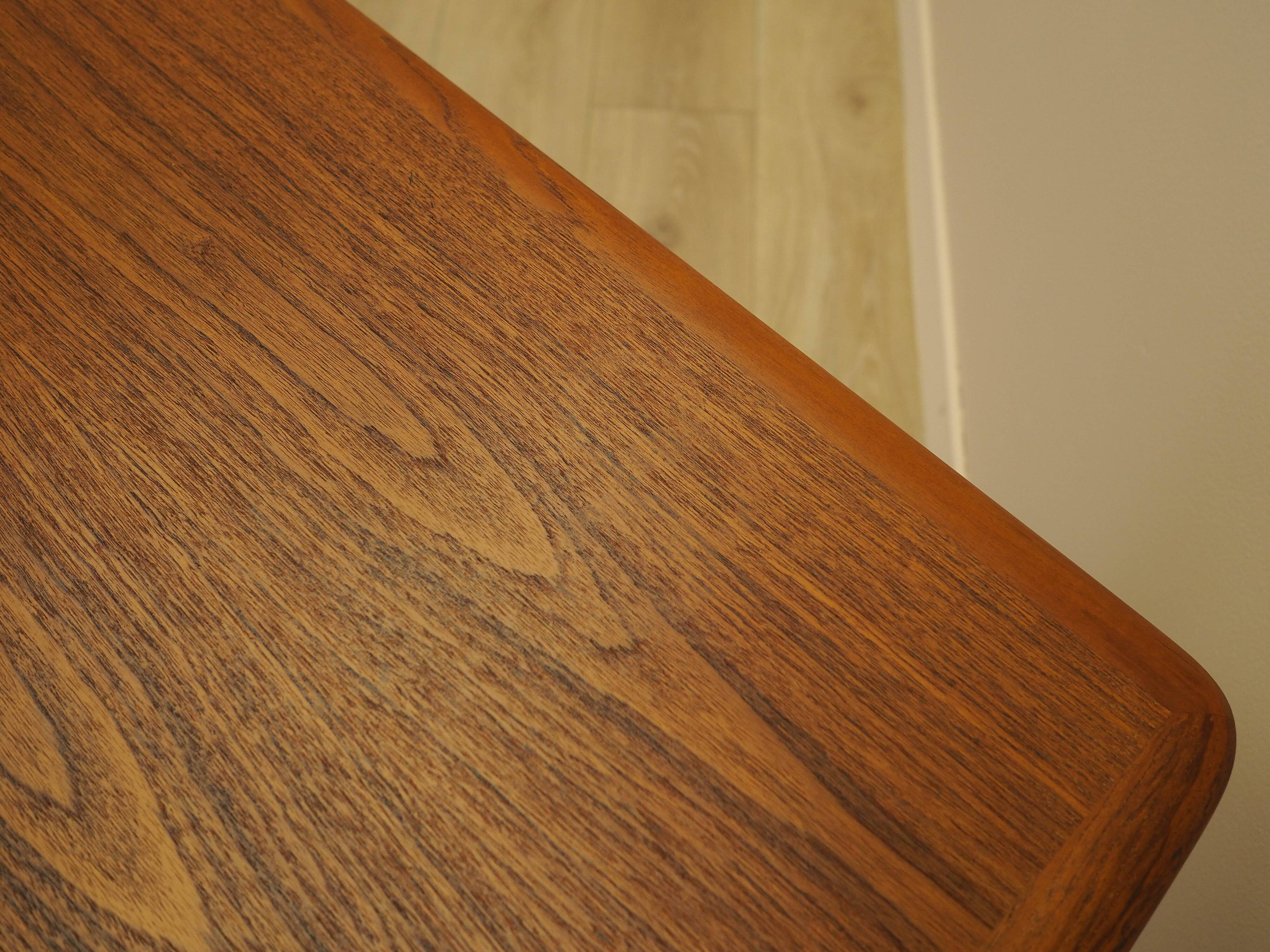 Table en teck, design danois, années 1970, fabriquée au Danemark
