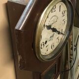 Former colonial pendulum