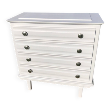 Vintage chest of drawers