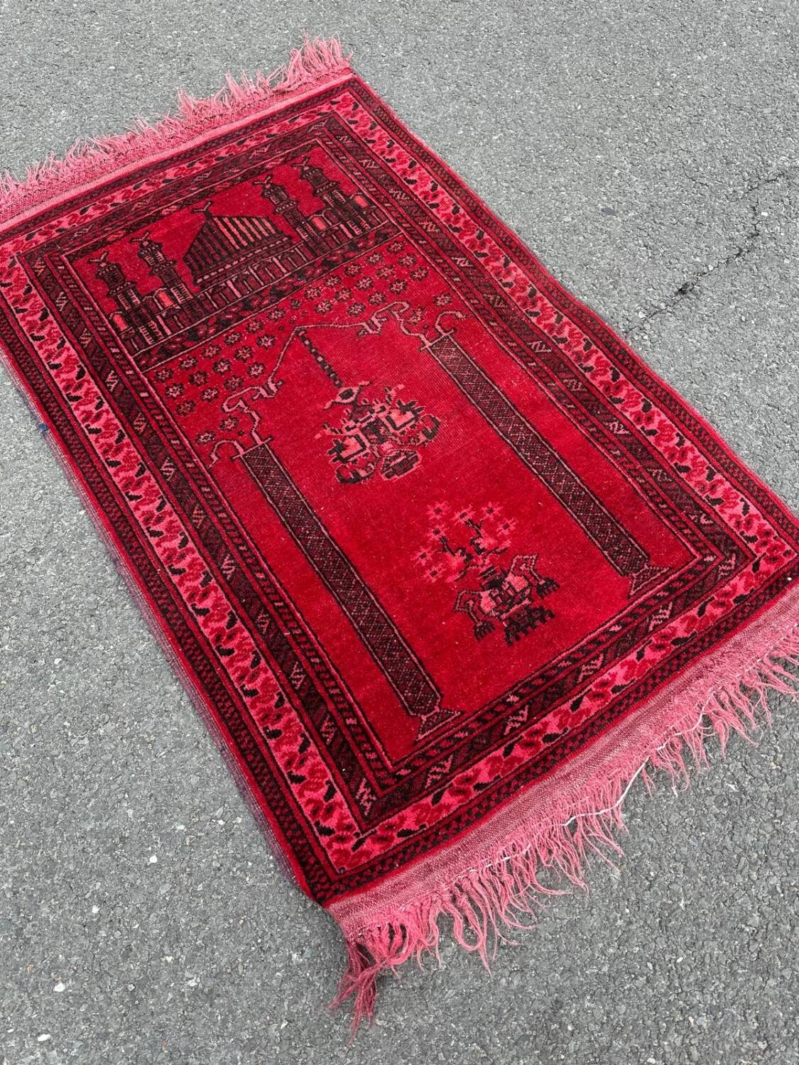 Handmade Persian rugs
