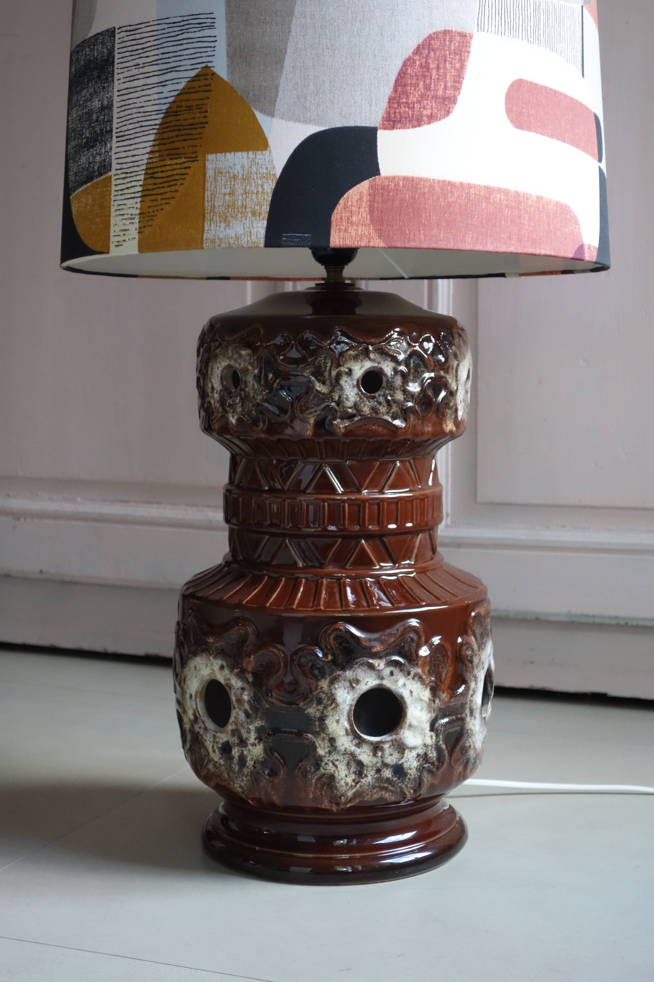 Glazed ceramic lamp from the 1960s/1970s with dual lighting