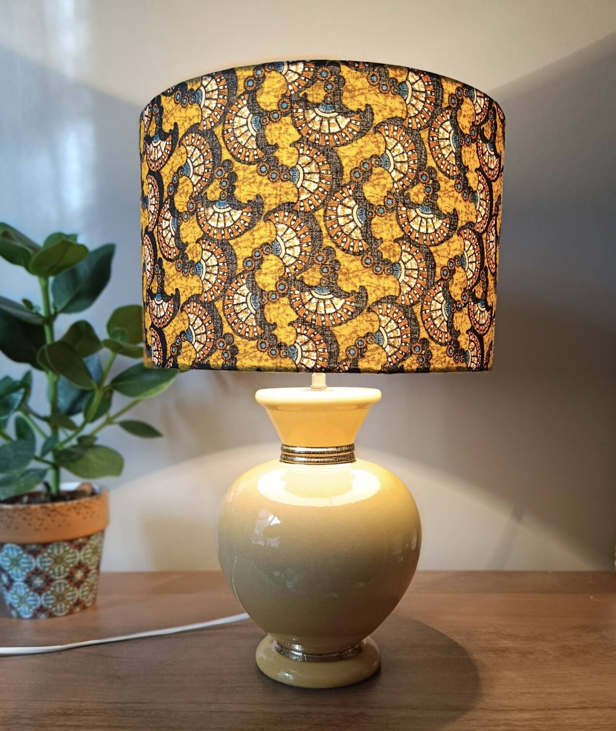 Yellow and gold ceramic table lamp | Kotska, saffron wax lampshade