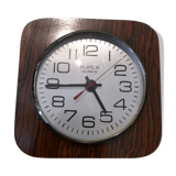 Kiple Quartz clock in formica