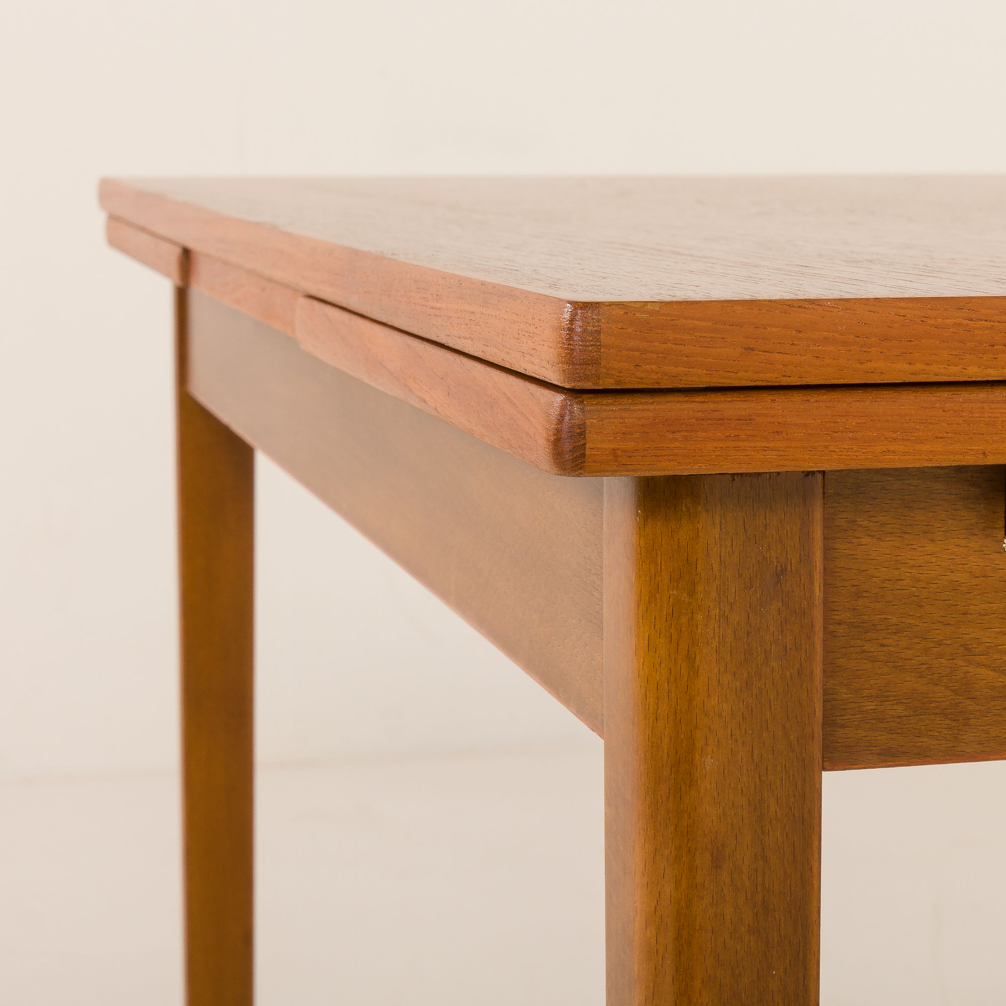 Small Danish extension table in teak, 1970s