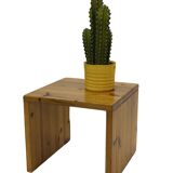 Vintage side table in Pine wood 1970s small table