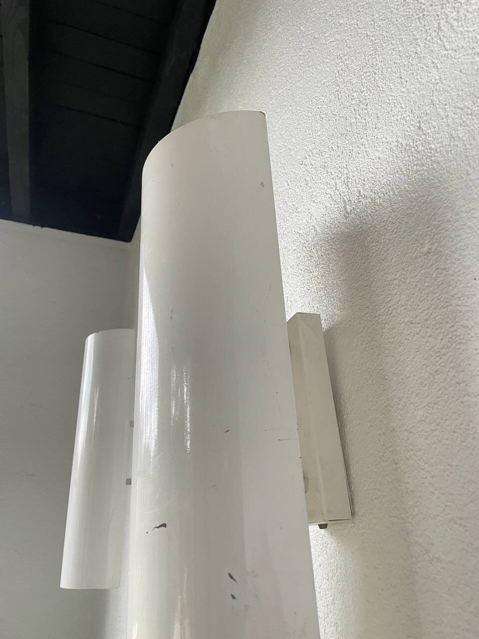 Pair of Parscot wall lights in white lacquered metal from the 80s