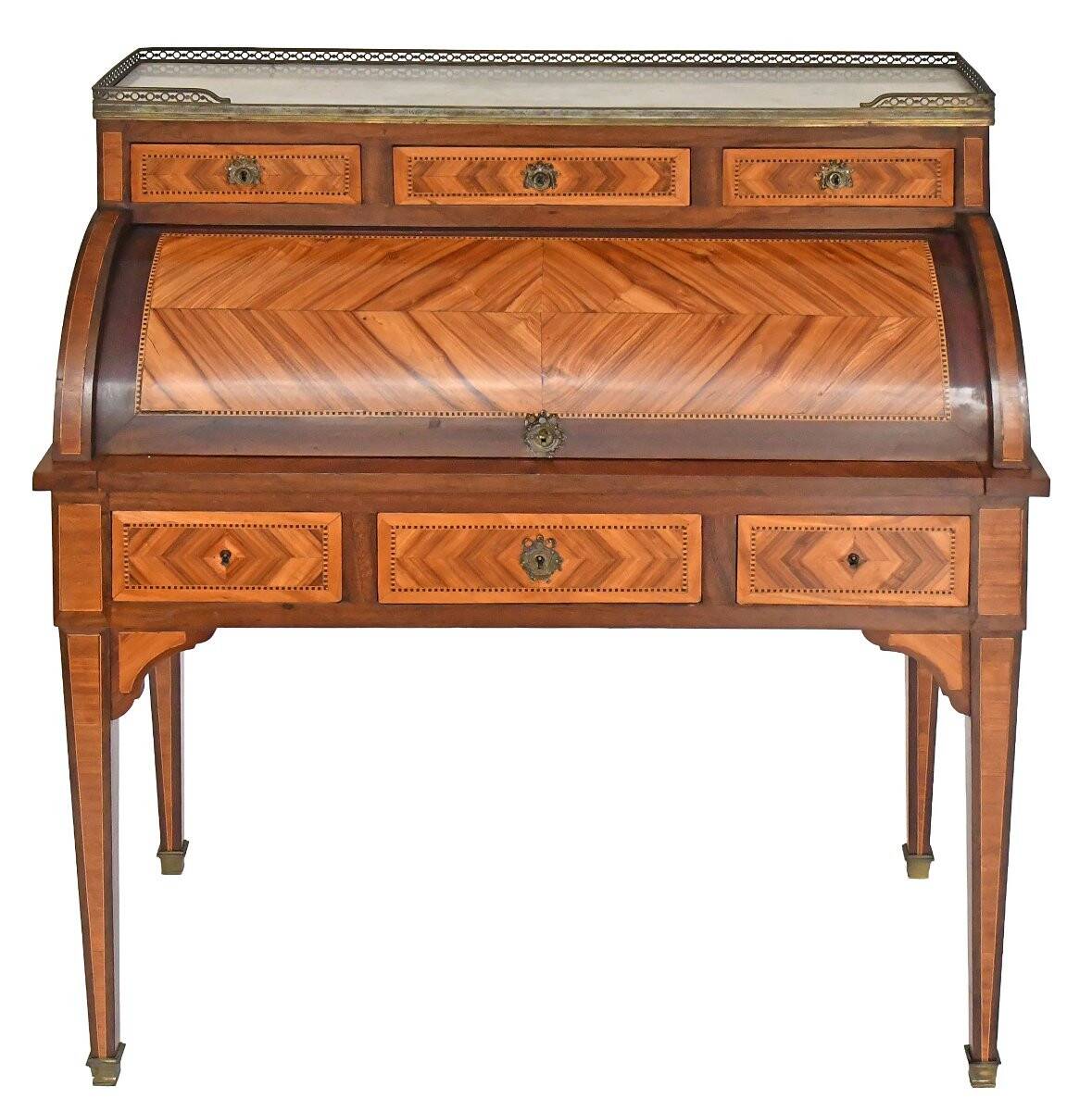 Cylinder desk in Louis XVI style
