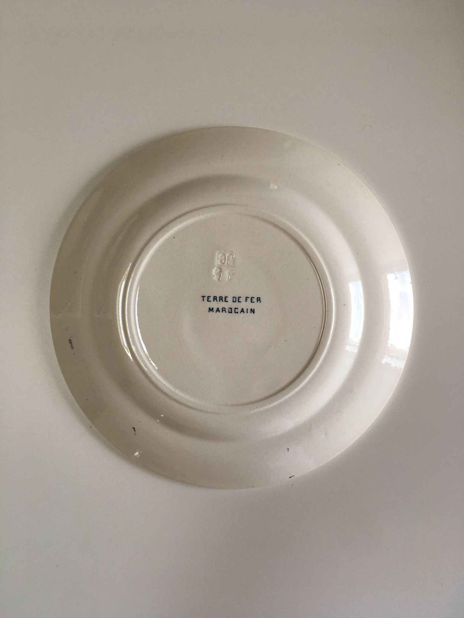 8 plates Moroccan model in earthenware - French manufacture