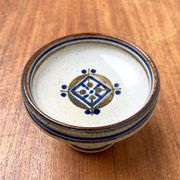 Mid-century Danish studio pottery bowl by Marianne Stark for Michael Andersen, 1960s.