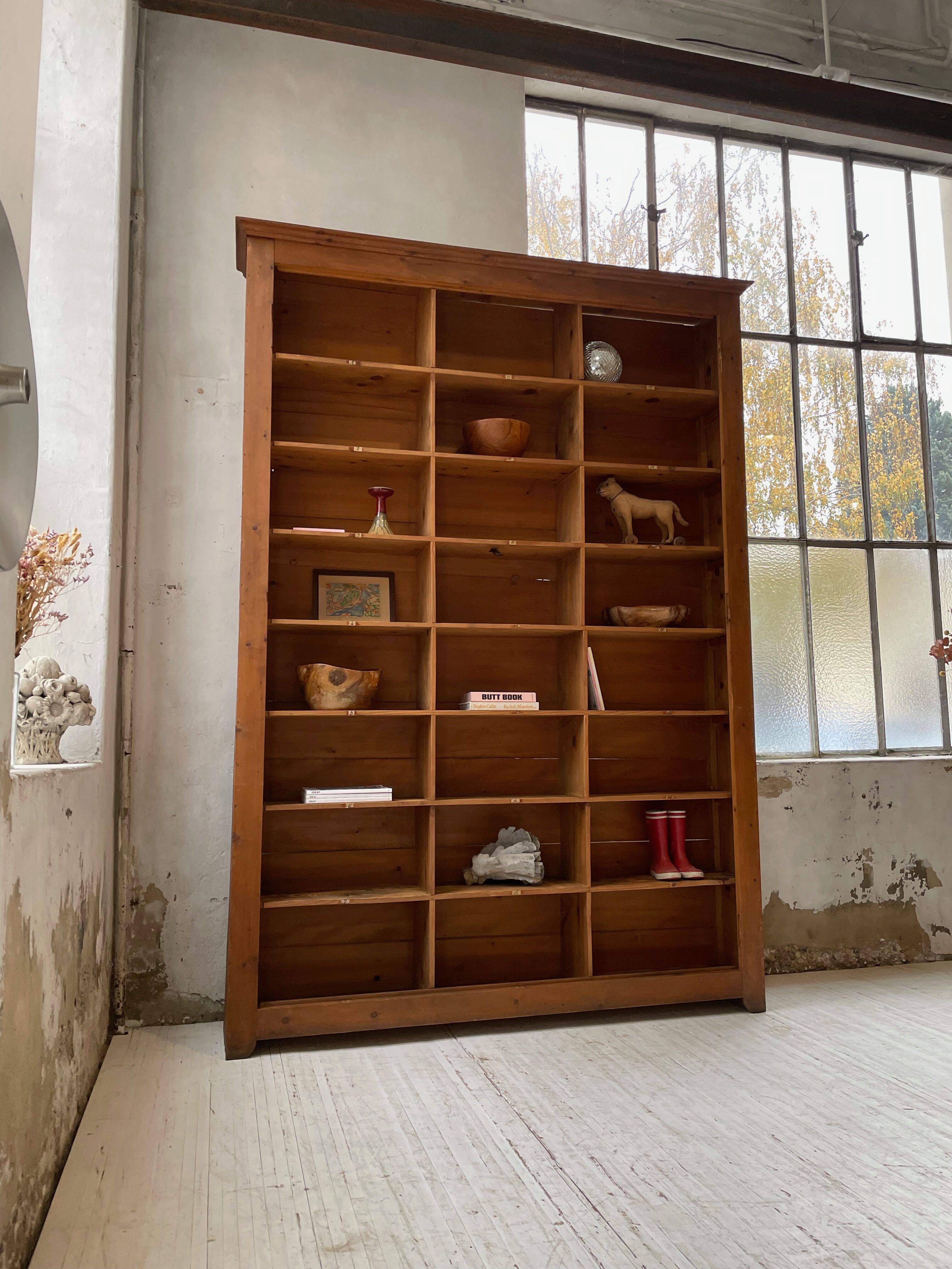 XXL library furniture pharmacy trade