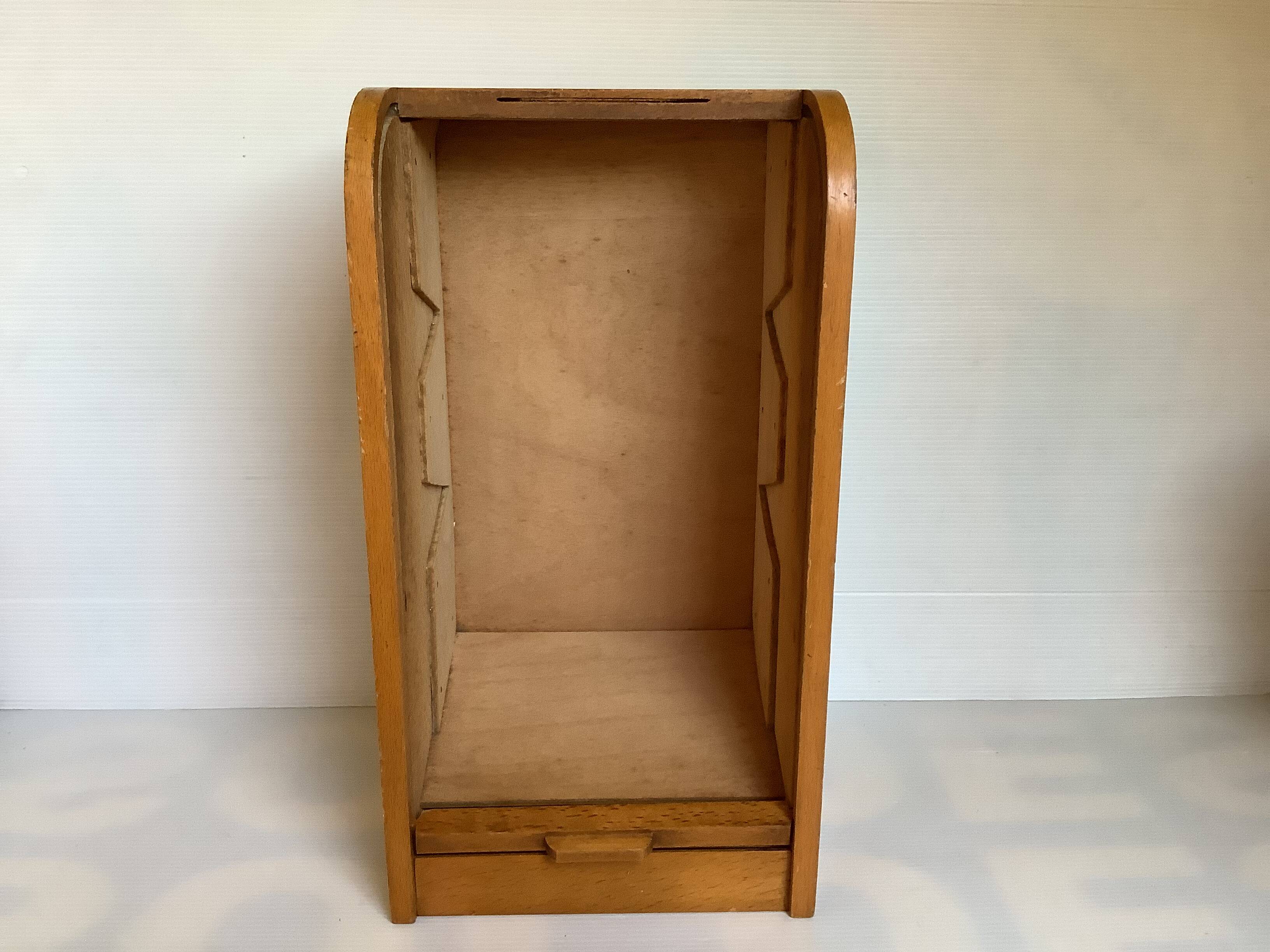 Wooden box rolling curtain dovetails