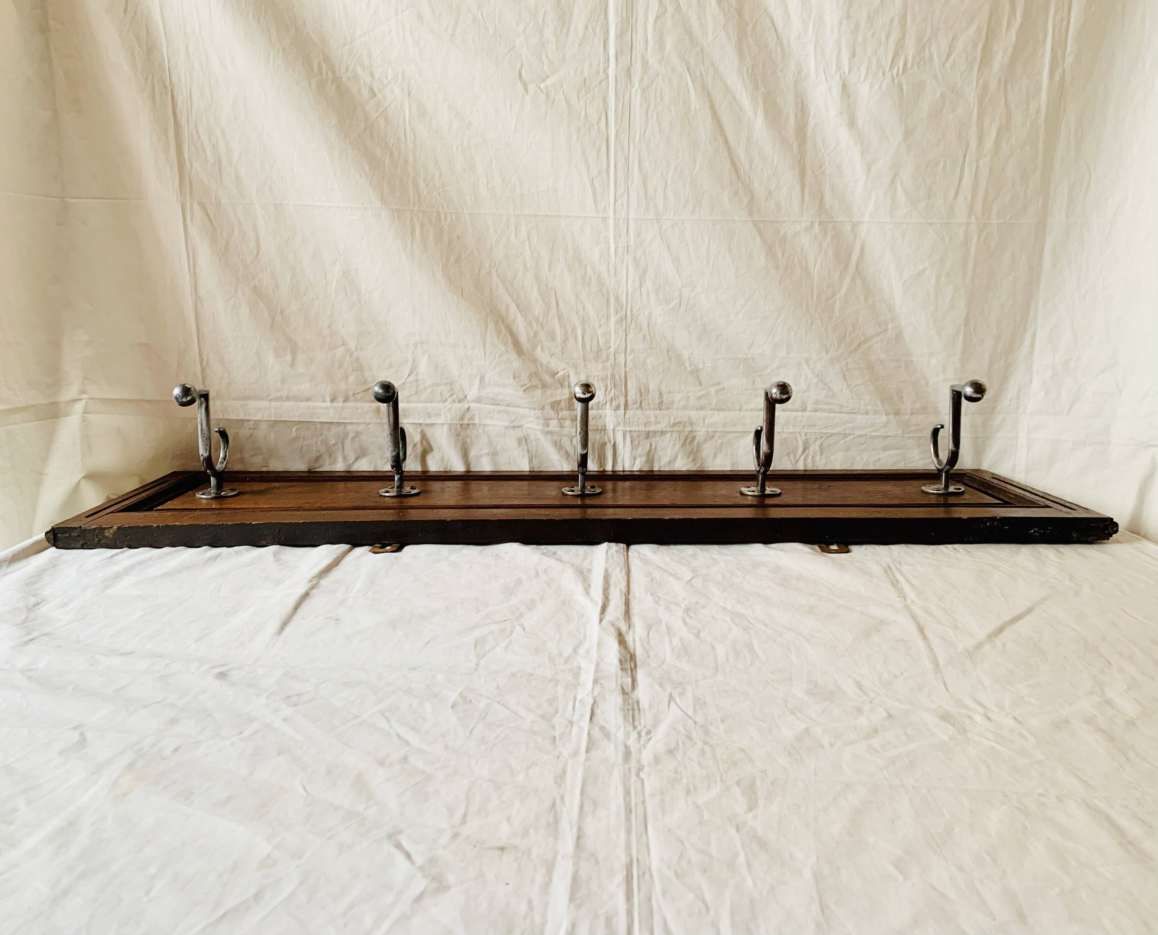 Art Deco wall-mounted coat rack in solid wood - 5 hooks