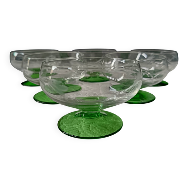 6 superbes verres à liqueur anciens sur pied vert, verre taillé vintage