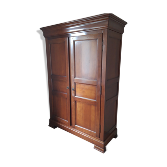 Mahogany wood cabinet