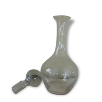 Carafe en verre transparent avec un tres beau bouchon boule en verre vintage