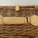 Rectangular wicker trunk