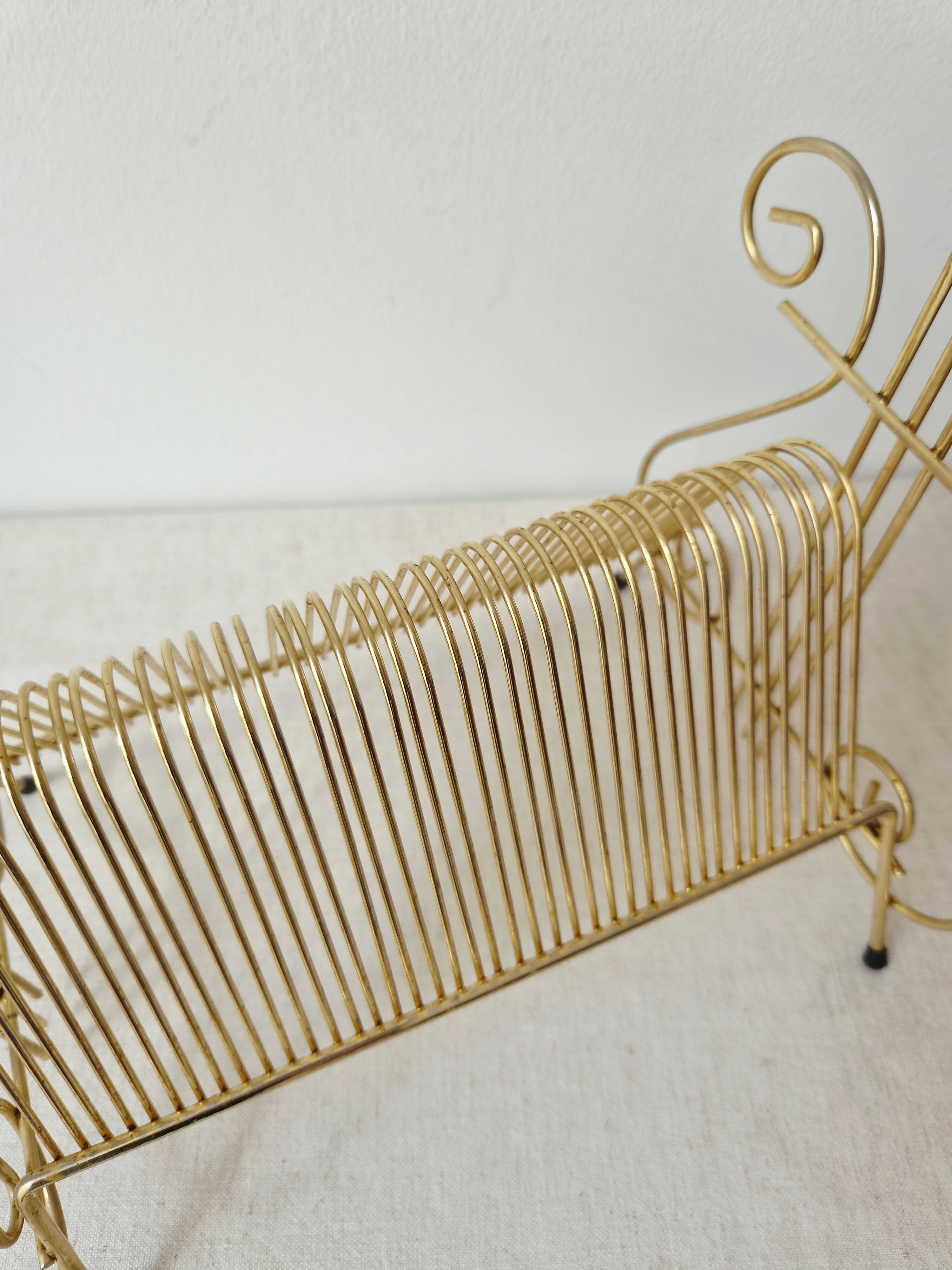 Vintage gold metal vinyl record rack '60s/'70s