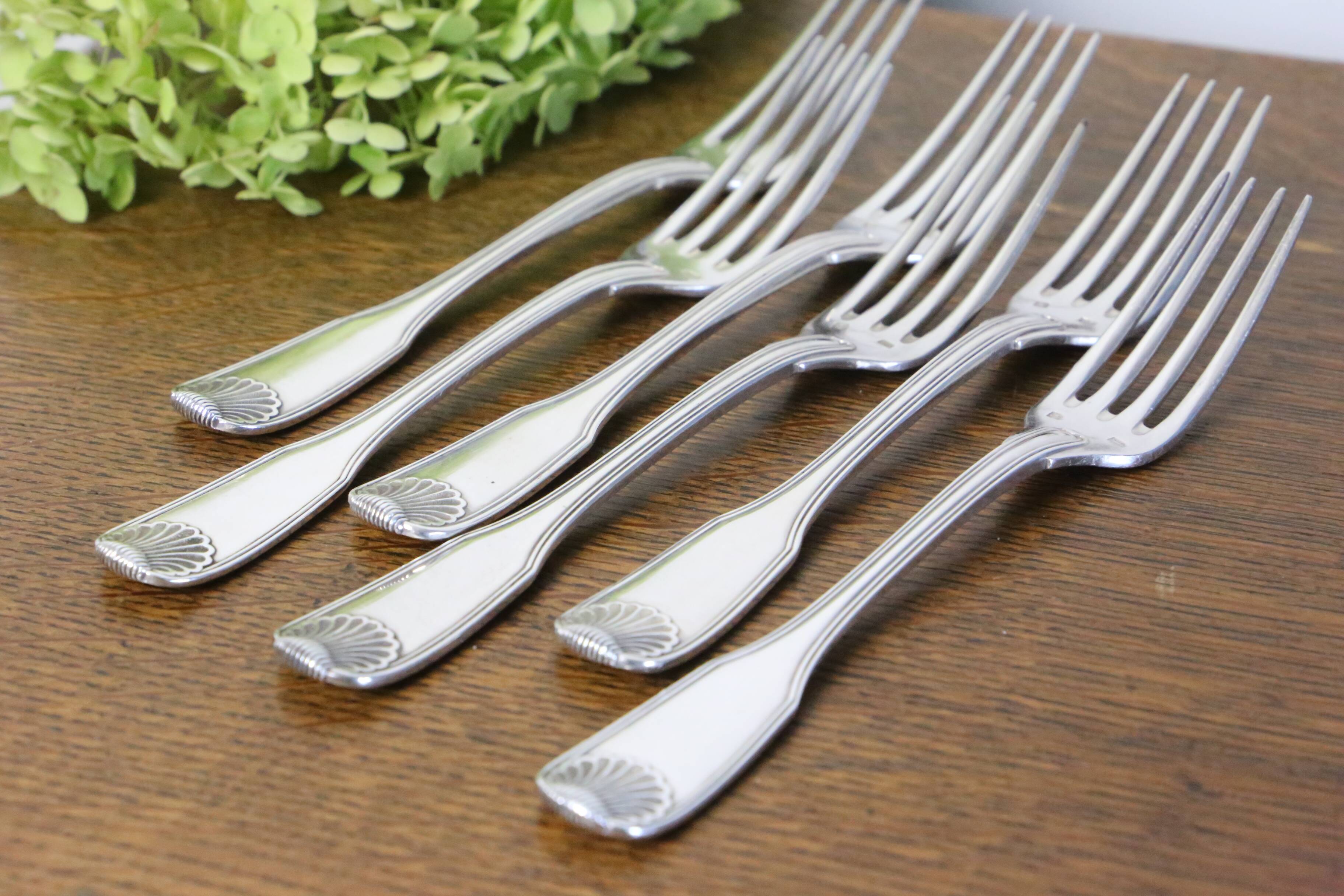 Set of 6 Cailar Bayard dessert forks, Coquille, monogrammed, early 20th century