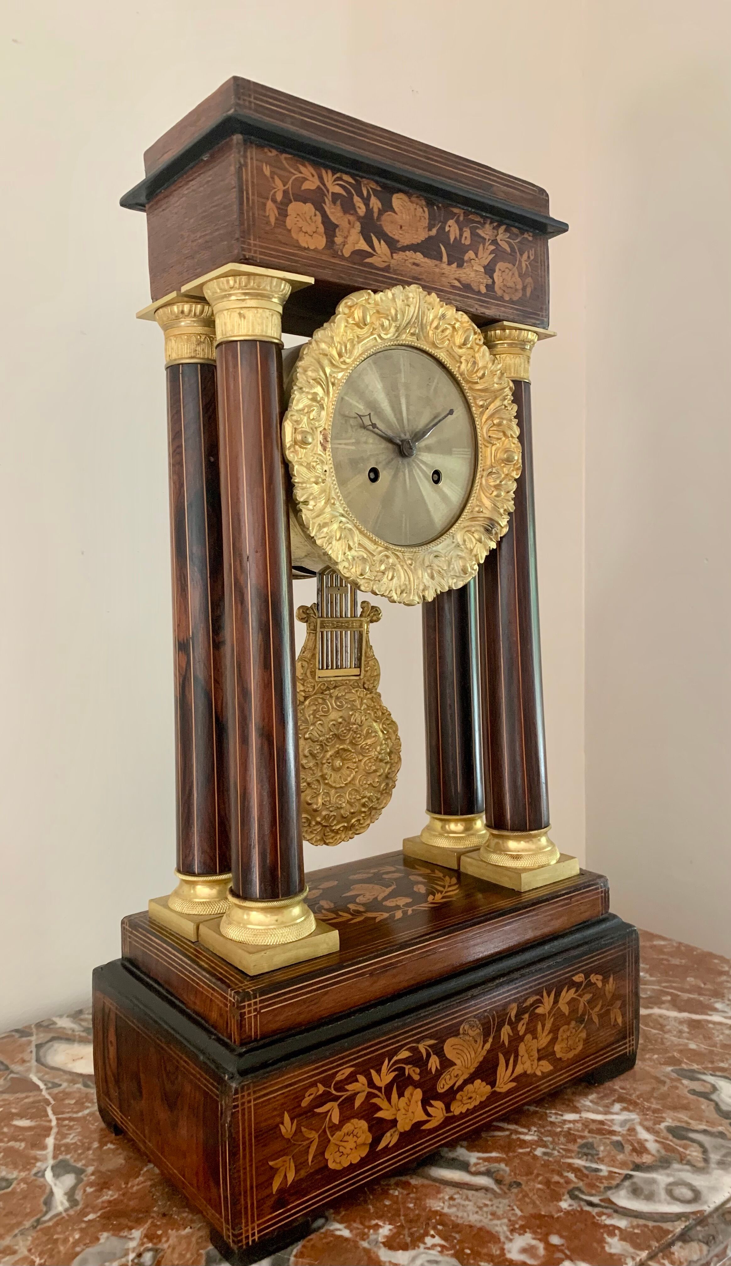 Pendant portico of period charles x, in marquetry butterfly and gilded bronze nineteenth