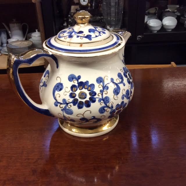 Porcelain coffee set