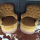 Paire de fauteuils crapaud