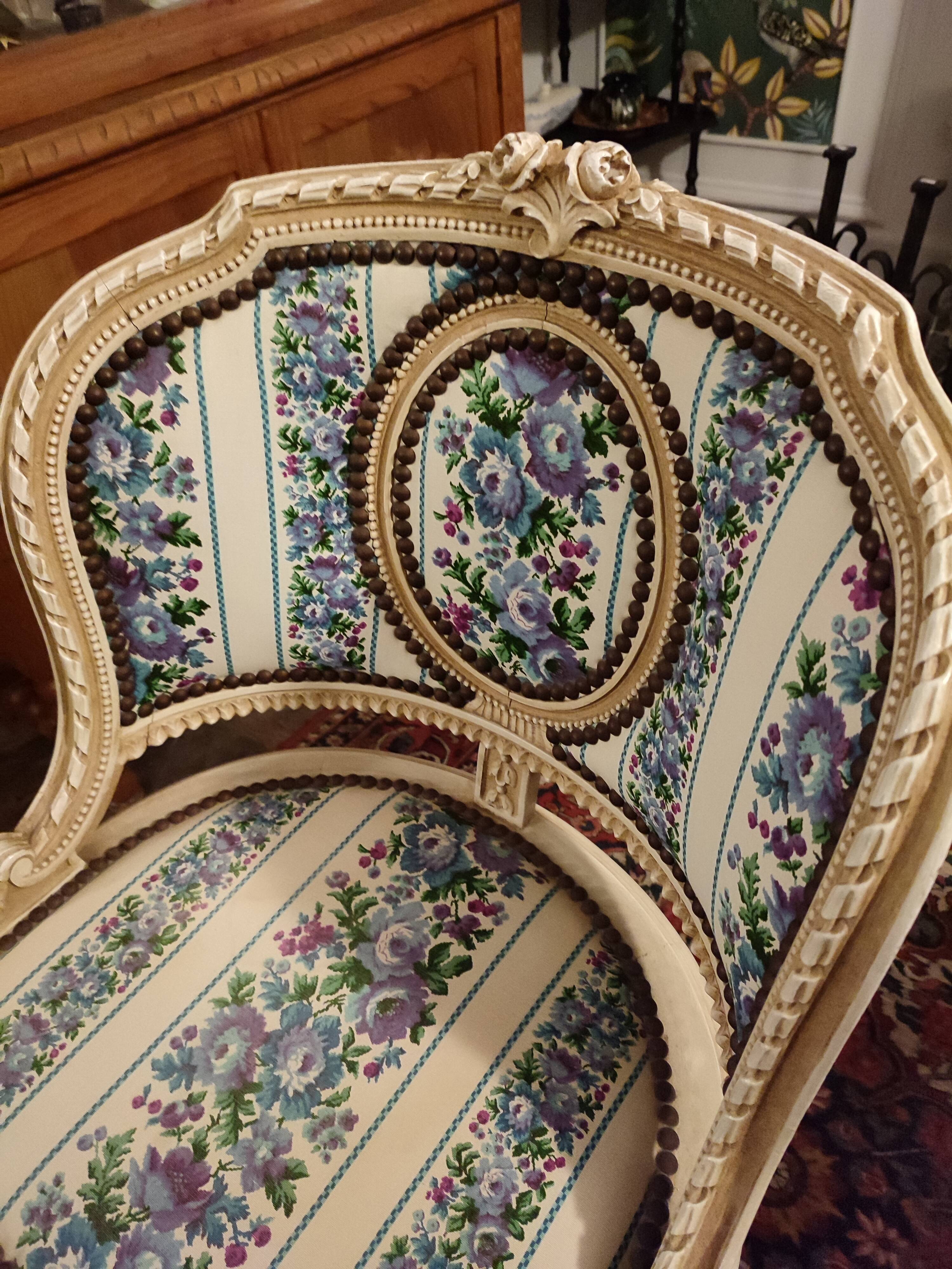 Fauteuil de style Louis XVI