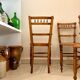 4 chaises en bois et cannage