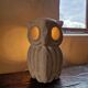 Lampe sculpturale en calcaire en forme de hibou par Albert Tormos, France