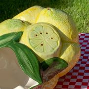 Pichet barbotine citron peint à la main Italie vintage